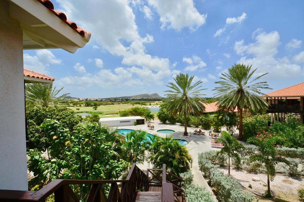 Villa At The Beach, Blue Bay Golf & Beach Resort Exterior photo