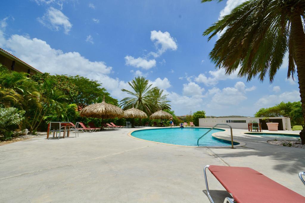 Villa At The Beach, Blue Bay Golf & Beach Resort Exterior photo
